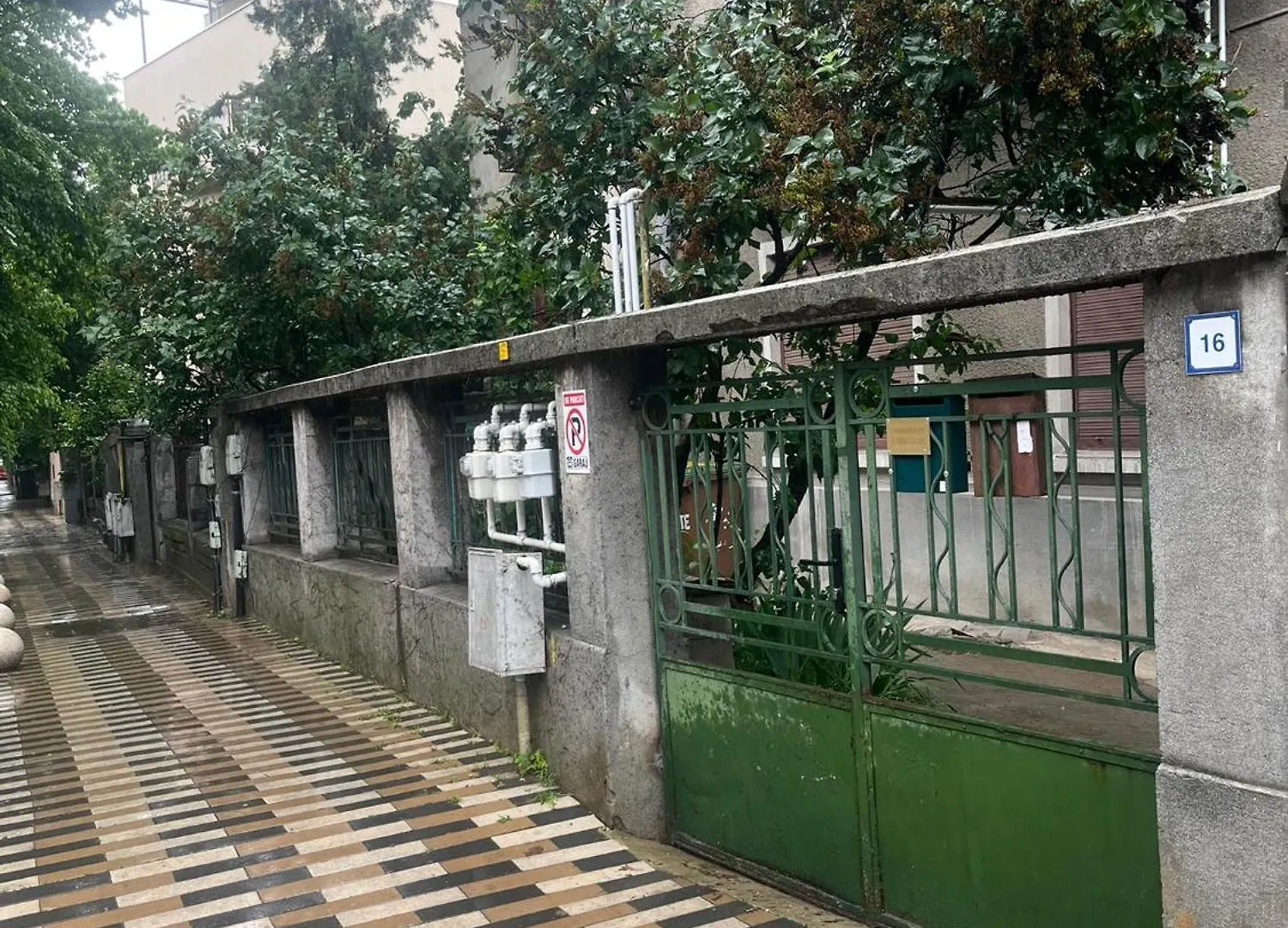 Cozy House In Elegant Cotroceni Area Βίλα Βουκουρέστι Σπίτι διακοπών